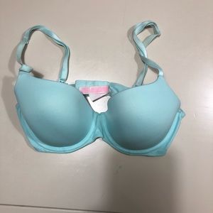 Victoria’s Secret T-shirt Bra